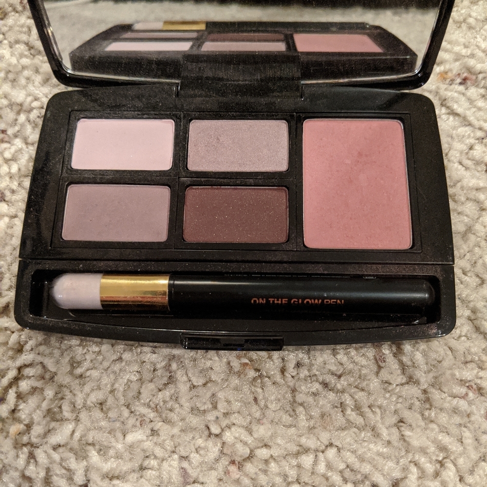 Butter London Glitz and Glamour palette